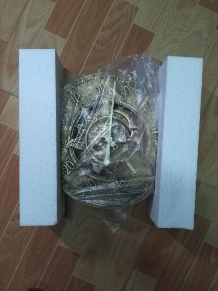 Vintage Waterproof Outdoor Wall Clock With Temperature Display